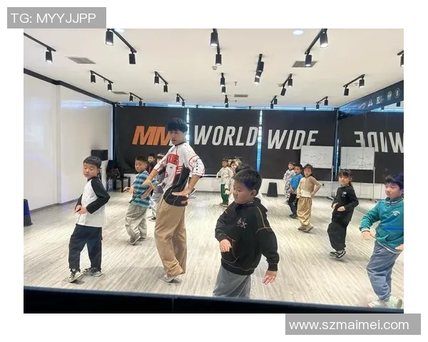 街舞战术与团队协作成都街舞队的成功运营模式解析 街舞战术与团队协作成都街舞队的成功运营模式解析