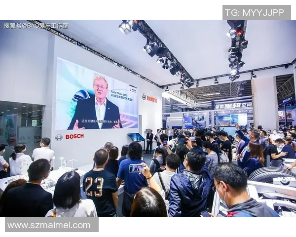 重庆足球队转型之路的挑战与机遇全景观察 重庆足球队转型之路的挑战与机遇全景观察